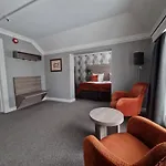 Dr. Holms Hotel 4*