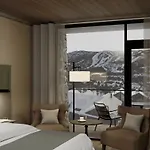 Hotel Dr. Holms 4*