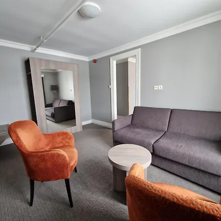 Dr. Holms Ξενοδοχείο