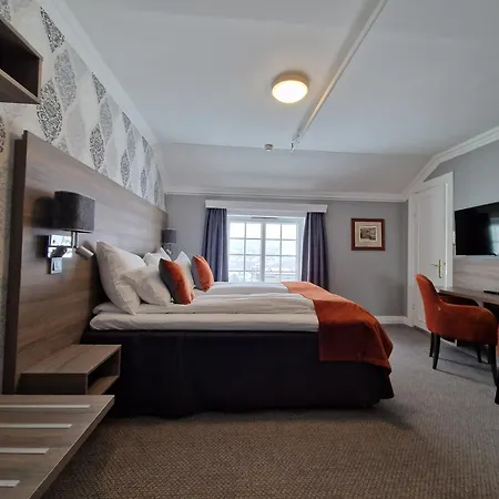 Dr. Holms Ξενοδοχείο 4*