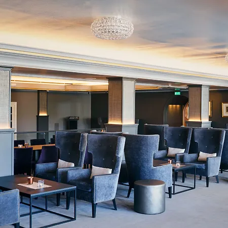 Hotel Dr. Holms