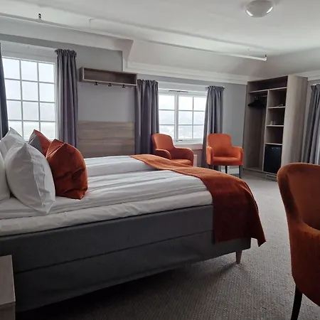 Ξενοδοχείο Dr. Holms 4*