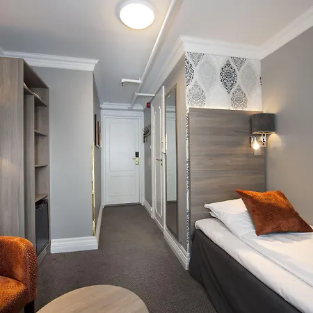 Dr. Holms Hotel 4*