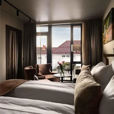 Hotel Dr. Holms