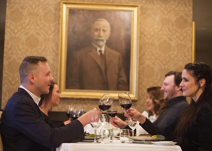 Dr. Holms 4* גיילו