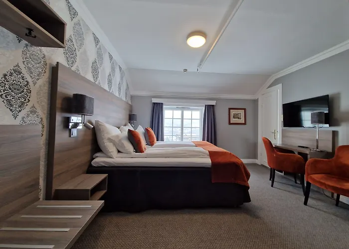 Hotel Dr. Holms 4*