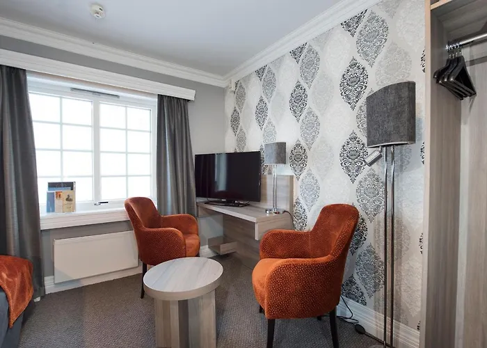 Hotel Dr. Holms 4*