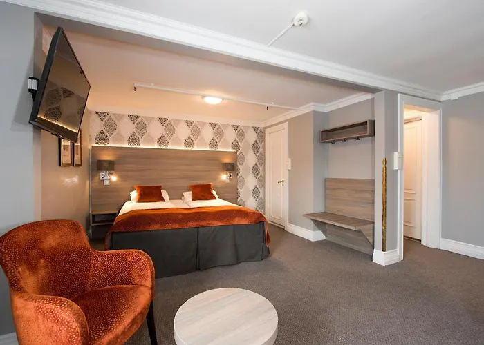 Otel Dr. Holms 4*